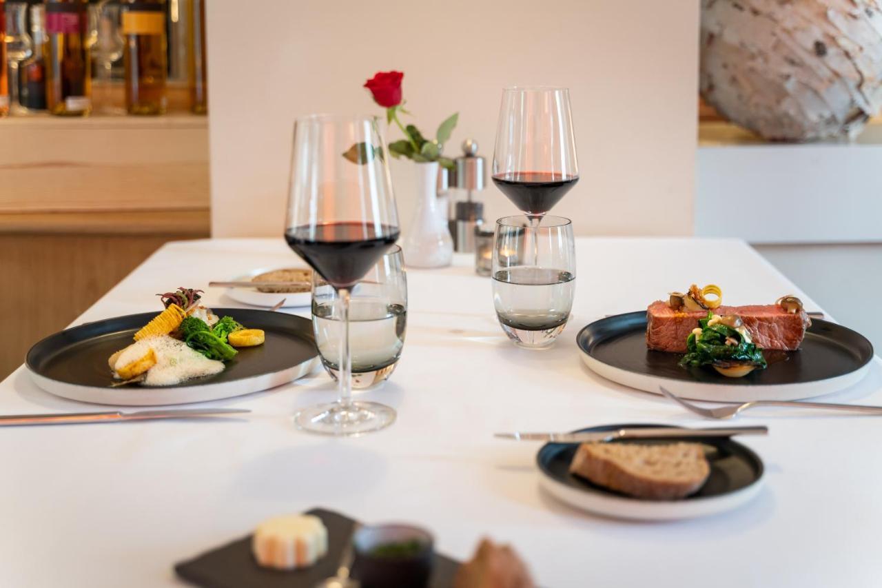 ווג'יס Hotel Roessli Gourmet & Spa מראה חיצוני תמונה
